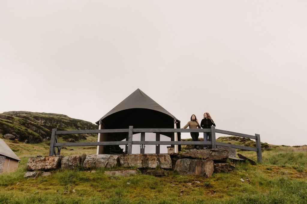 Llechwedd Glamping 호텔 블레노페스티니오그 외부 사진